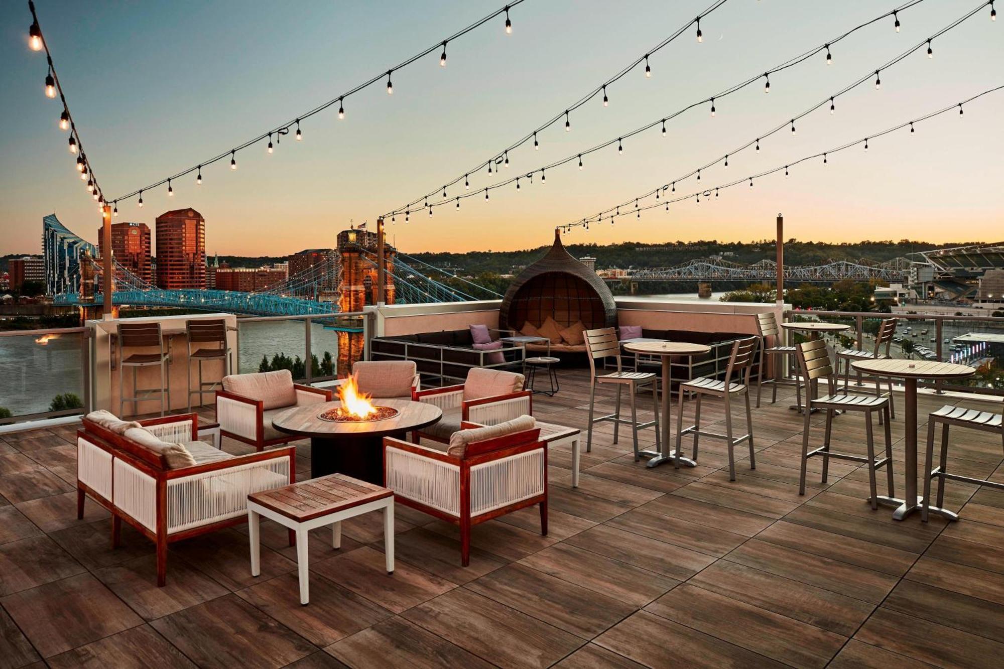 Ac Hotel By Marriott Cincinnati At The Banks Εξωτερικό φωτογραφία
