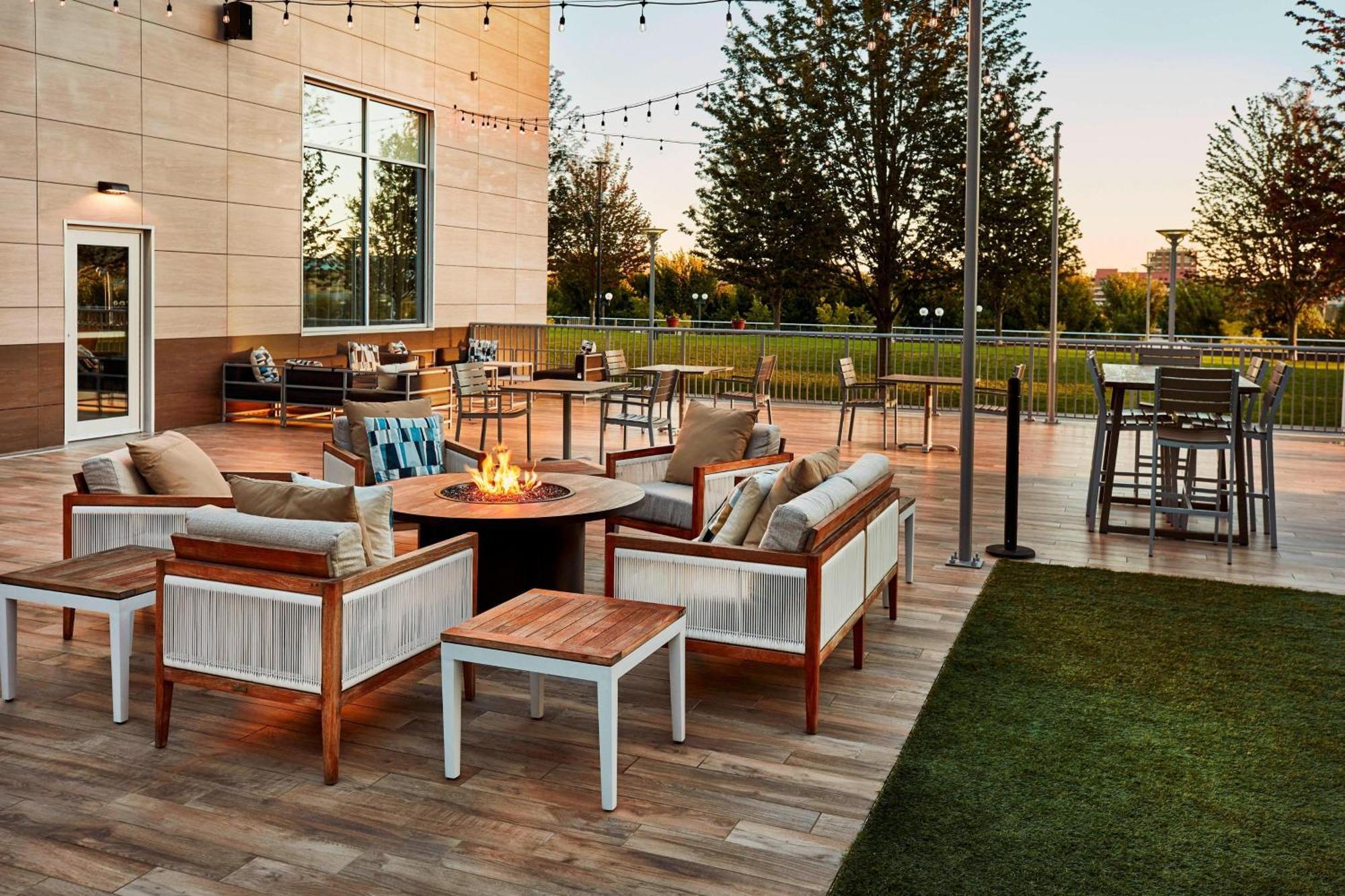Ac Hotel By Marriott Cincinnati At The Banks Εξωτερικό φωτογραφία
