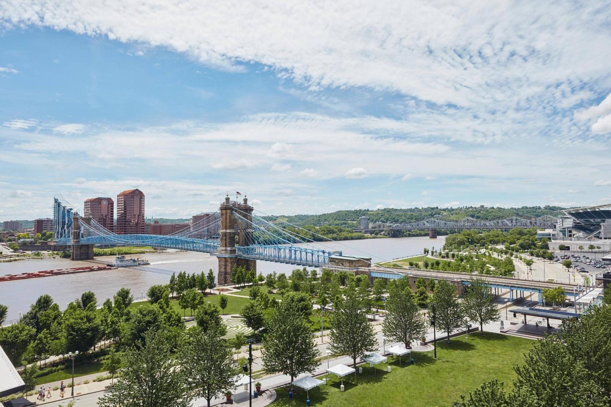 Ac Hotel By Marriott Cincinnati At The Banks Εξωτερικό φωτογραφία